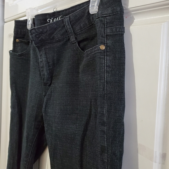 Jeans - Picture 5 of 6